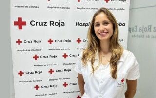 Dentista en Córdoba Nieves Bernal consulta en Hospital Cruz Roja
