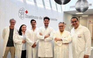 Equipo de Neurocirugía del Hospital Cruz Roja de Córdoba en 2026, responsable de superar los 1.200 pacientes atendidos y 200 cirugías realizadas en 2025